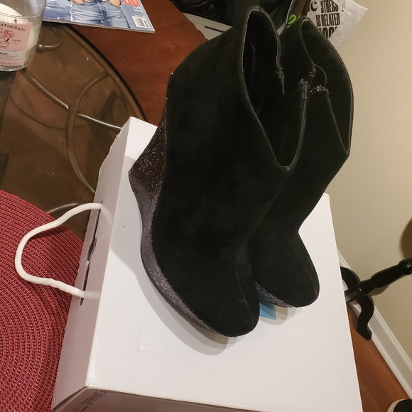 Michael Antonio platform heels🖤 - Picture 3 of 4
